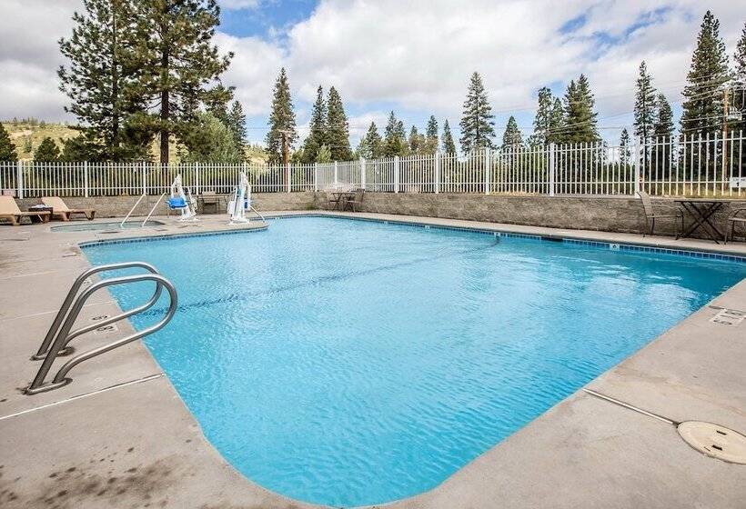 בית מלון כפרי Comfort Inn Mount Shasta Area