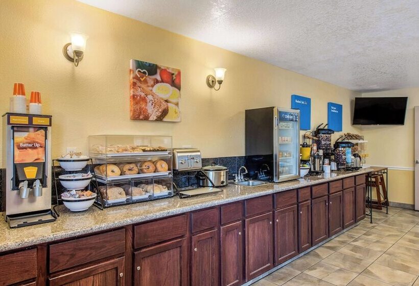 בית מלון כפרי Comfort Inn Mount Shasta Area