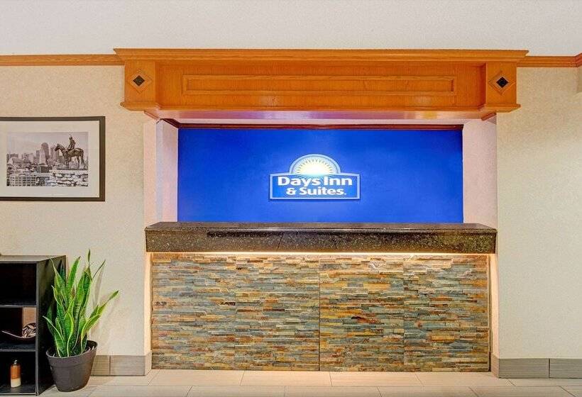 בית מלון כפרי Days Inn & Suites By Wyndham Kansas City   Chiefs Arrowhead Stadium