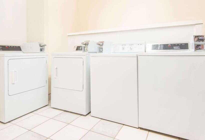 فندق Days Inn By Wyndham Altus