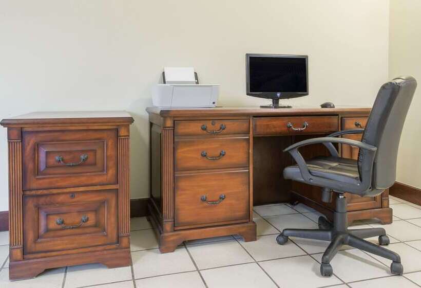 فندق Days Inn By Wyndham Altus