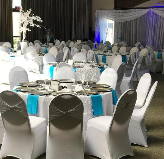 בית מלון כפרי Days Inn & Suites By Wyndham Rochester Hills Mi