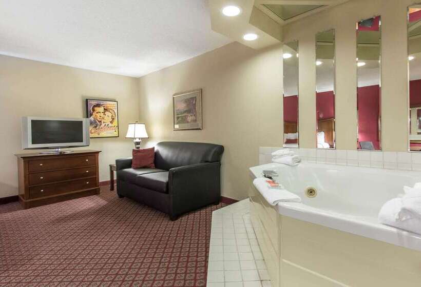 فندق Econo Lodge Inn & Suites Joplin