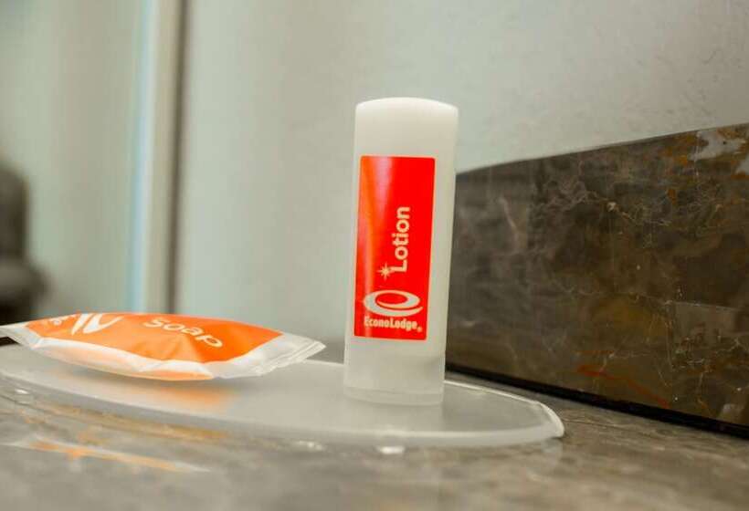 فندق Econo Lodge Inn & Suites Joplin