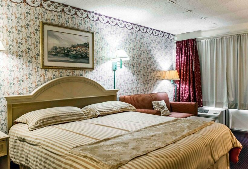 Отель Econo Lodge Perry