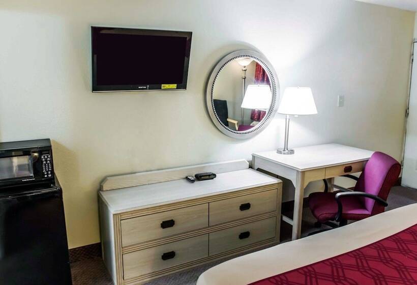 Отель Econo Lodge Perry