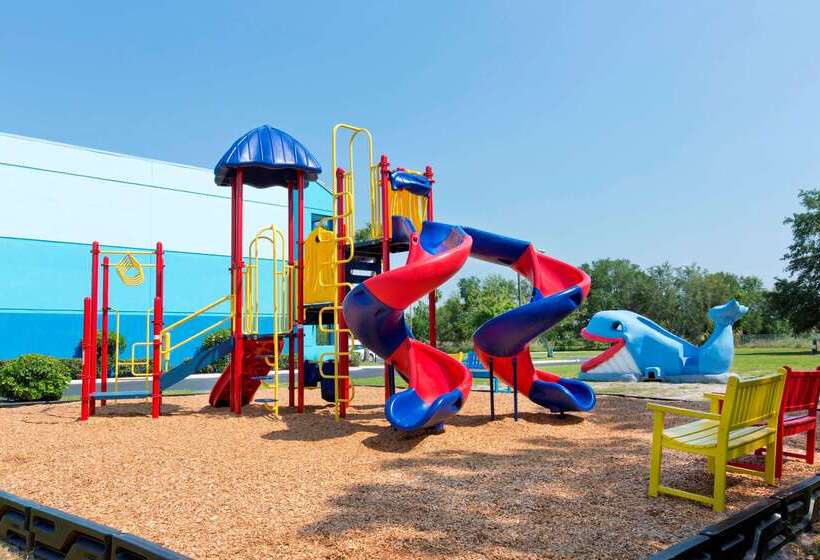 فندق Ramada By Wyndham Flamingo Water Park