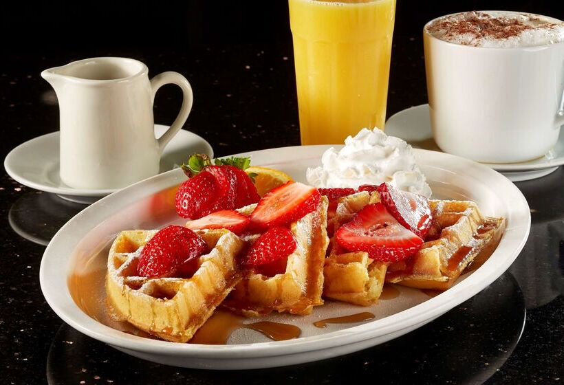 فندق Ramada By Wyndham Flamingo Water Park