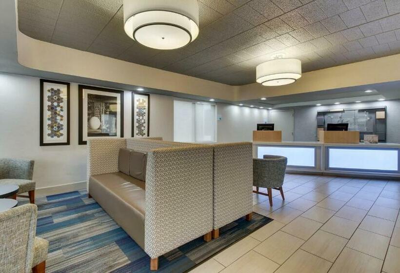 호텔 Holiday Inn Express Pittston  Scranton Airport, An Ihg