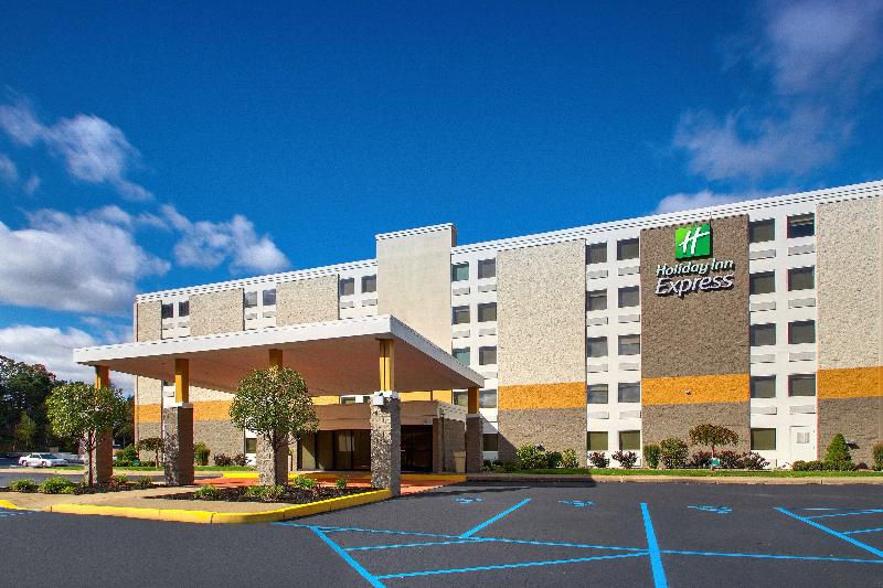 هتل Holiday Inn Express Pittston  Scranton Airport, An Ihg
