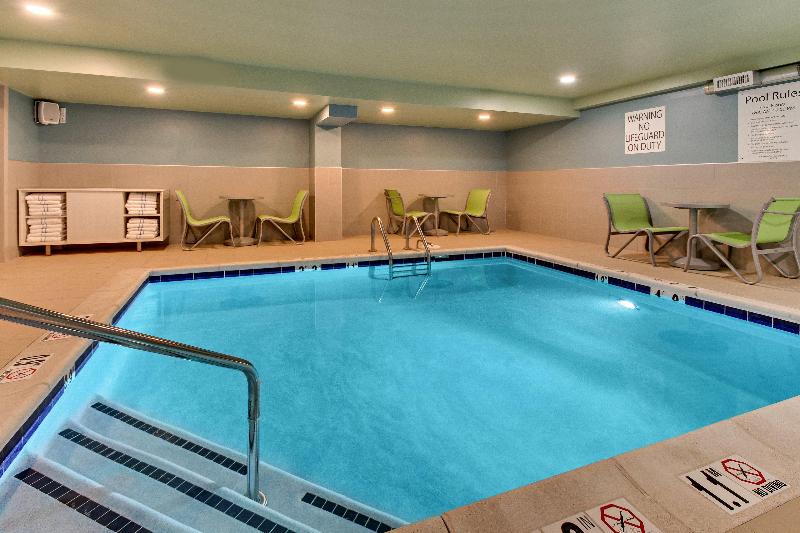 هتل Holiday Inn Express Pittston  Scranton Airport, An Ihg