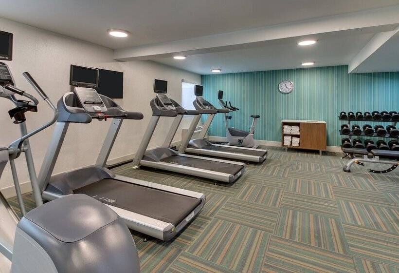 هتل Holiday Inn Express Pittston  Scranton Airport, An Ihg