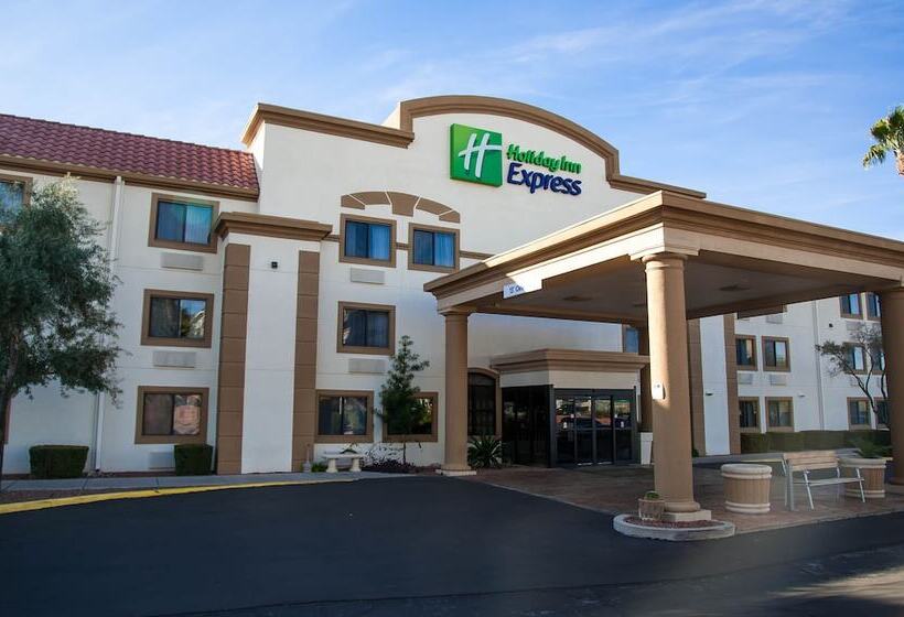 هتل Holiday Inn Express Tucson Airport, An Ihg