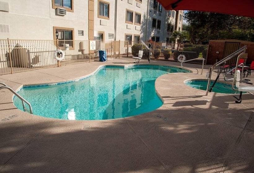 هتل Holiday Inn Express Tucson Airport, An Ihg