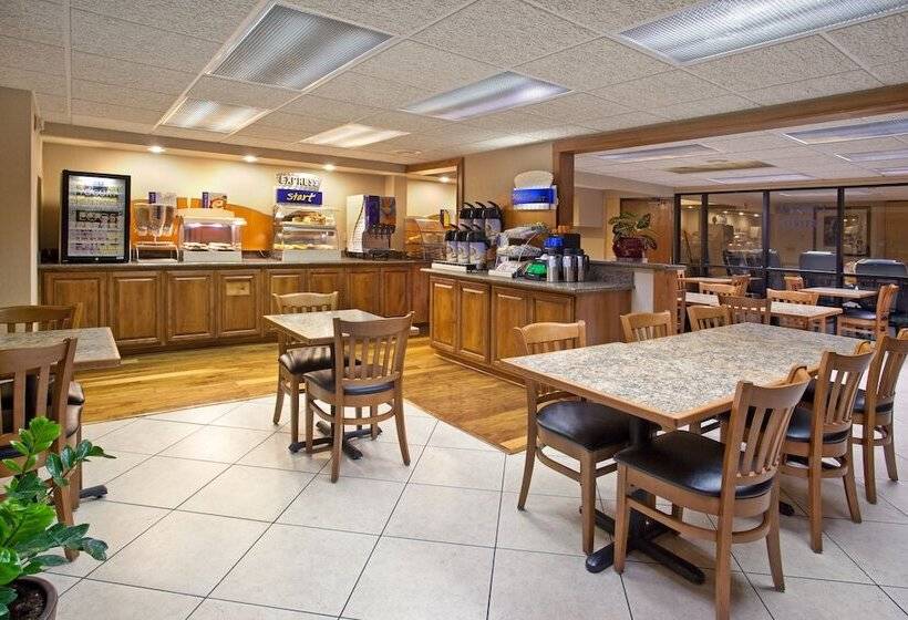 هتل Holiday Inn Express Tucson Airport, An Ihg