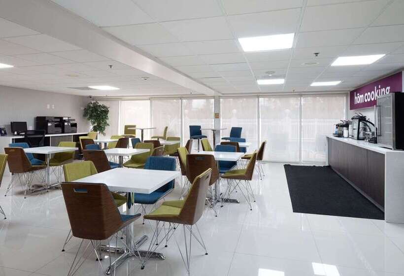 בית מלון כפרי Hom, A Trademark Collection