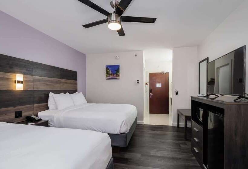 בית מלון כפרי Hom, A Trademark Collection