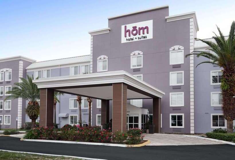 בית מלון כפרי Hom, A Trademark Collection