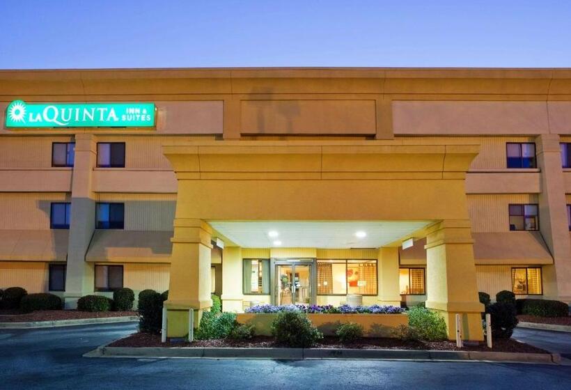 هتل Travelodge By Wyndham Columbus State University