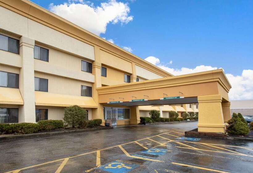 فندق La Quinta Inn By Wyndham Auburn Worcester