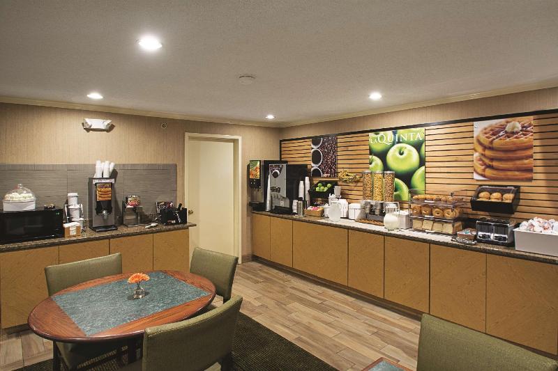 فندق La Quinta Inn By Wyndham Auburn Worcester