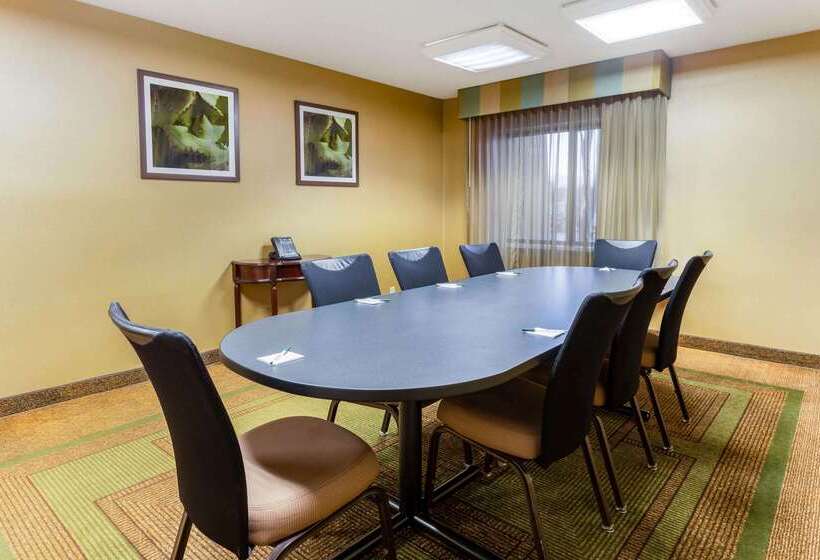 فندق La Quinta Inn By Wyndham Chicago Willowbrook