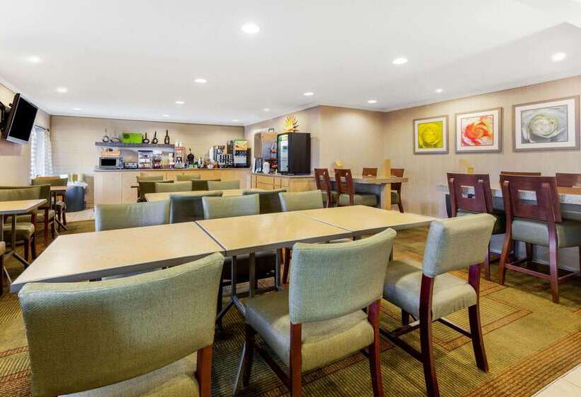 فندق La Quinta Inn By Wyndham Chicago Willowbrook