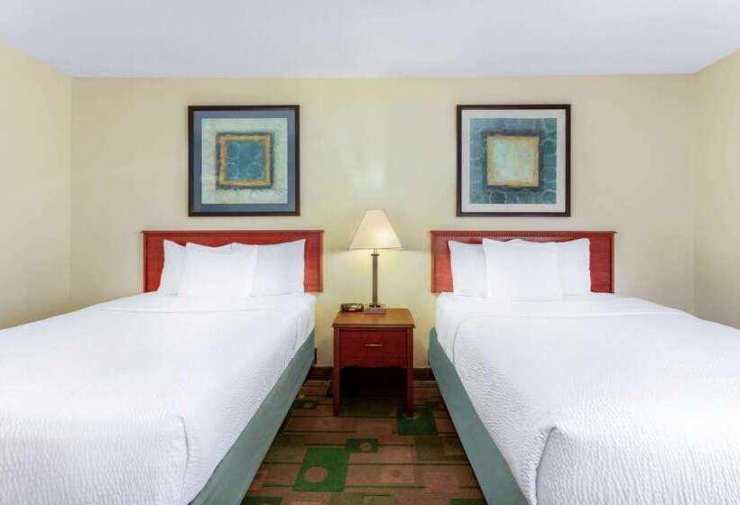 فندق La Quinta Inn By Wyndham Chicago Willowbrook