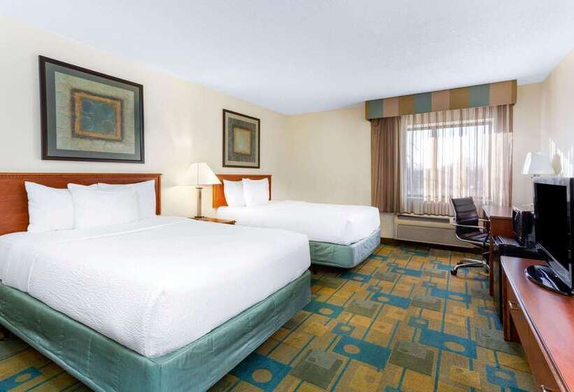 فندق La Quinta Inn By Wyndham Chicago Willowbrook