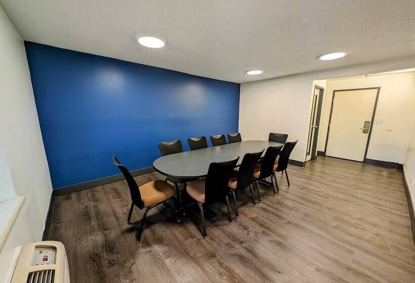 فندق La Quinta Inn By Wyndham Chicago Willowbrook