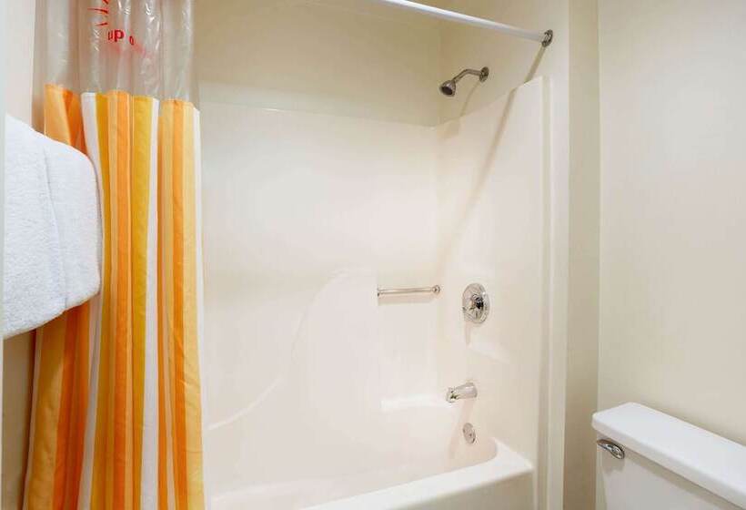 فندق La Quinta Inn By Wyndham Chicago Willowbrook