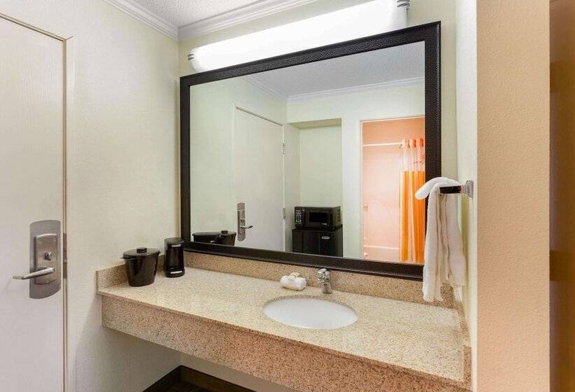 فندق La Quinta Inn By Wyndham Chicago Willowbrook