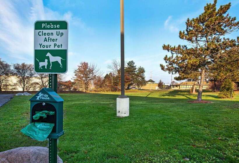 호텔 La Quinta Inn By Wyndham Detroit Canton