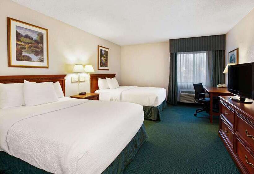 호텔 La Quinta Inn By Wyndham Detroit Canton