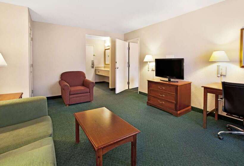 호텔 La Quinta Inn By Wyndham Detroit Canton