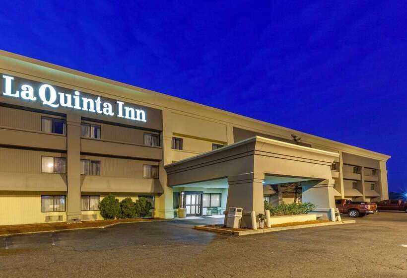 호텔 La Quinta Inn By Wyndham Detroit Canton