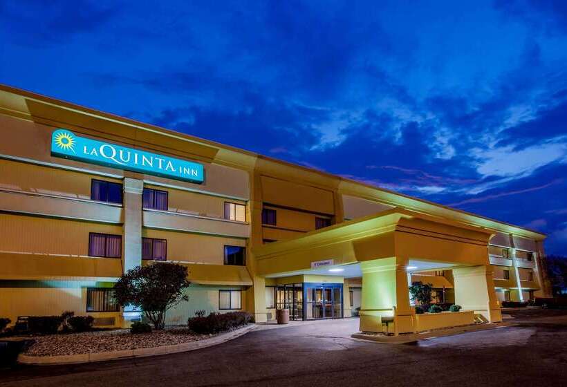 فندق La Quinta Inn By Wyndham Detroit Southgate