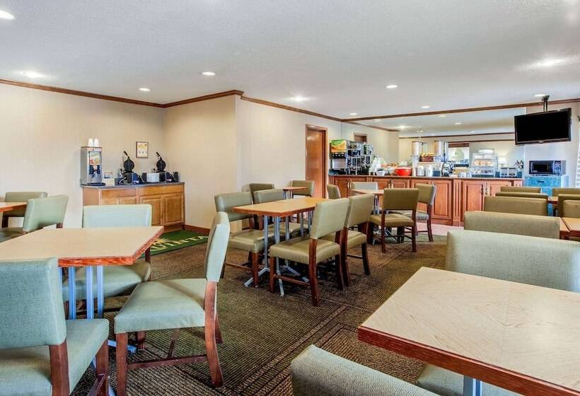 فندق La Quinta Inn By Wyndham Detroit Southgate