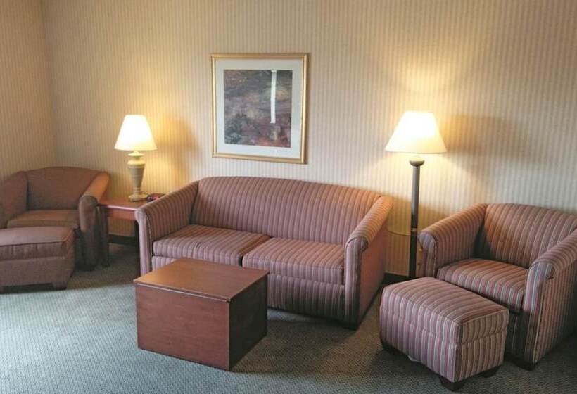 فندق La Quinta Inn By Wyndham Detroit Southgate