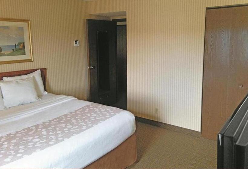 فندق La Quinta Inn By Wyndham Detroit Southgate