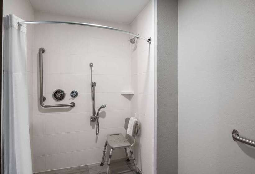 בית מלון כפרי La Quinta Inn By Wyndham Indianapolis Airport Executive Dr