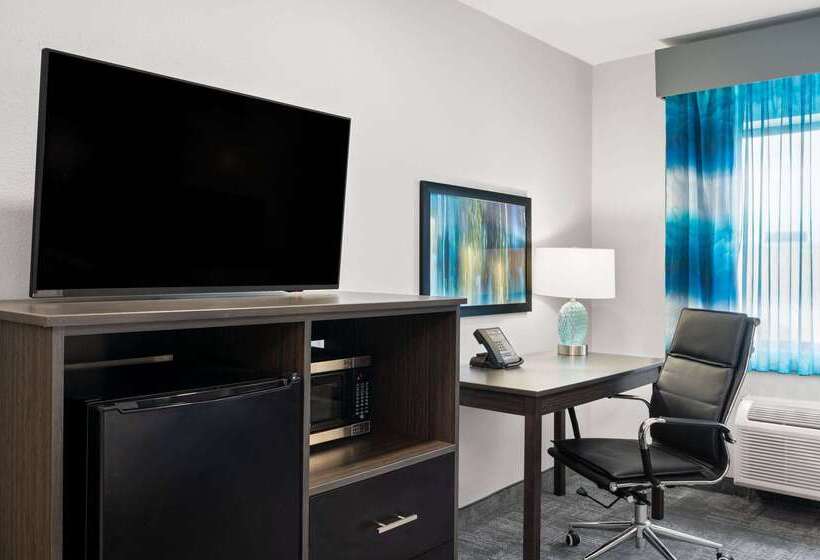 בית מלון כפרי La Quinta Inn By Wyndham Indianapolis Airport Executive Dr