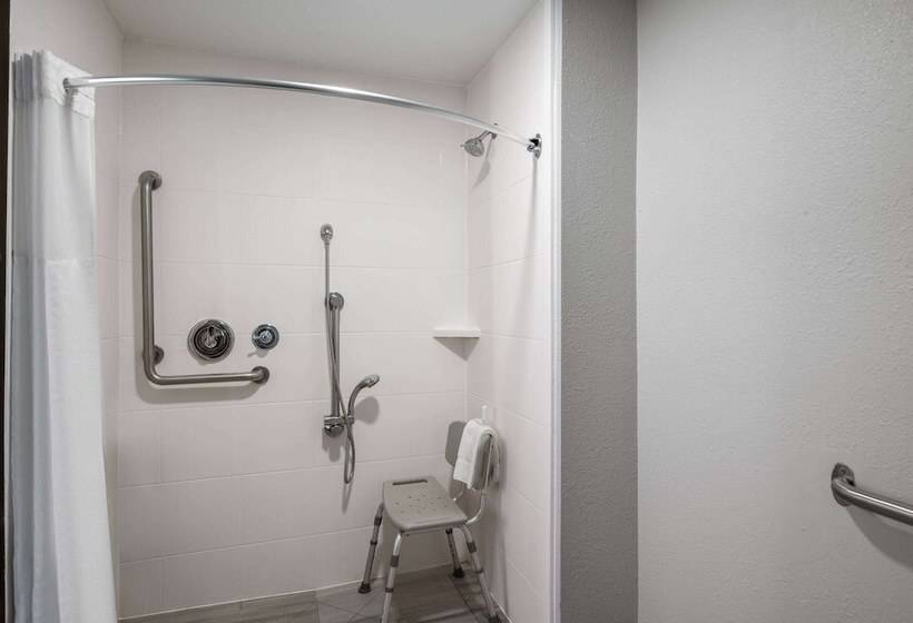 בית מלון כפרי La Quinta Inn By Wyndham Indianapolis Airport Executive Dr