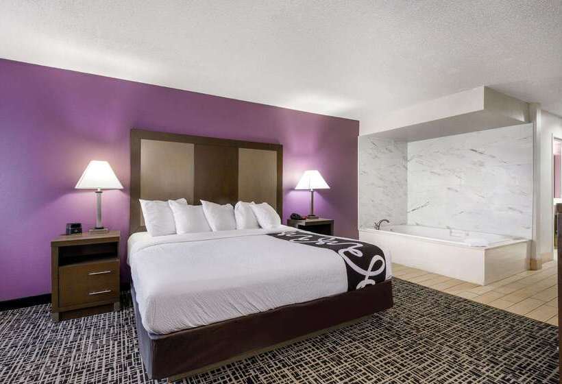 هتل La Quinta Inn By Wyndham North Myrtle Beach