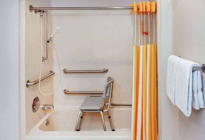 فندق La Quinta Inn By Wyndham Sheboygan