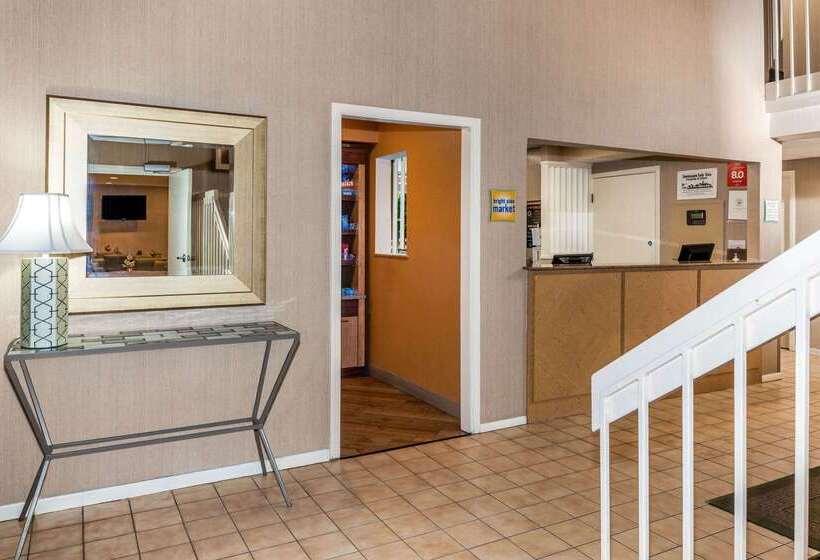 فندق La Quinta Inn By Wyndham Sheboygan