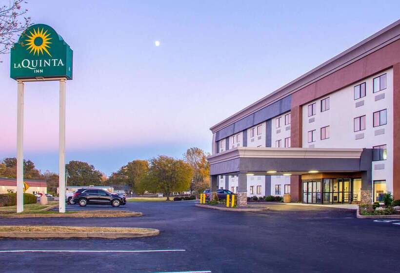 בית מלון כפרי La Quinta Inn By Wyndham St. Louis Hazelwood  Airport North