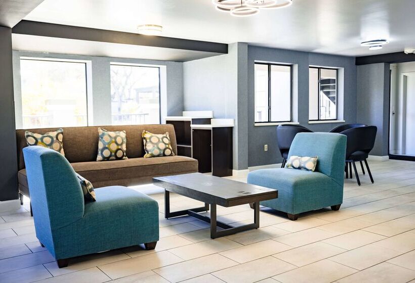 בית מלון כפרי La Quinta Inn By Wyndham Tampa Near Busch Gardens