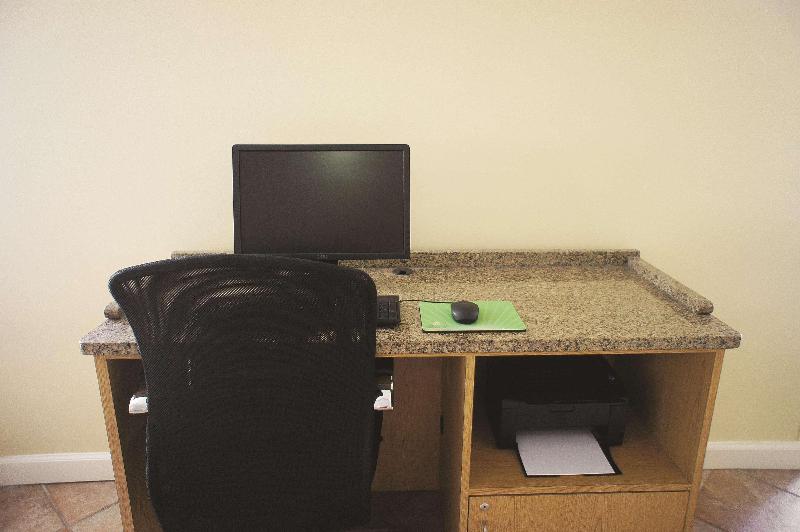 בית מלון כפרי La Quinta Inn By Wyndham Tampa Near Busch Gardens