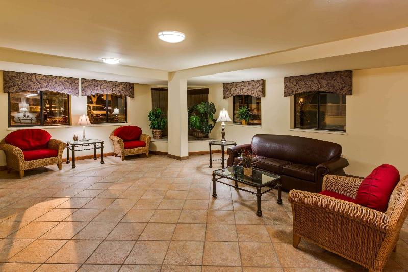 בית מלון כפרי La Quinta Inn By Wyndham Tampa Near Busch Gardens